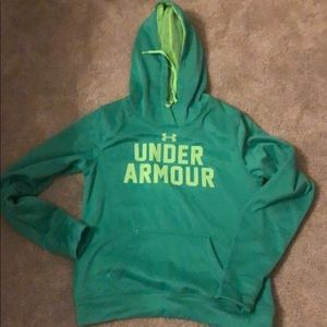 Kelly green sweat shirt